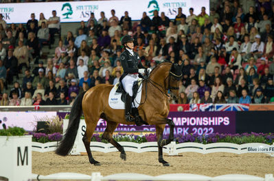 Grand Prix Freestyle 
Keywords: Cathrine Laudrup-Dufour;Vamos Amigos;cp
