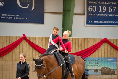 Dm voltering
Keywords: vkt;team hosta;carla sofie ahlmann-liisberg;ellen roslev;sofie kathrine pedersen jensen;jonas egelund;ella marie ahlmann-liisberg;veizas