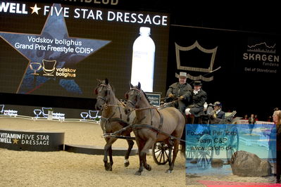 Vitamin Well Five Star Dressage / Vodskov Bolighus CDI5 Grand Prix Freestyle
Keywords: ole hestevogn;nanna skodborg merrald;carina cassoe krüth;heiline's danciera;lone bang zindorff