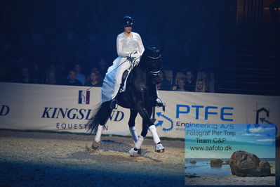 fredag galashow
Keywords: lyngbjergs st paris;victoria vallentin