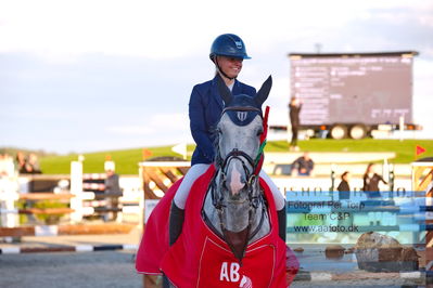 1. Kval. Agria DRF mesterskab U25 præsenteret af WALBER
Keywords: dm;pt;anne-kristine rie truelsen;quemoy kt;lap of honour