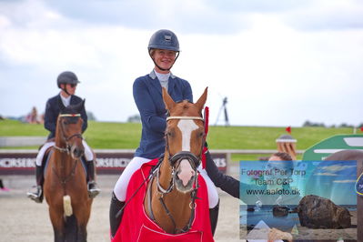 Flemming René Vinduespolering MA2 Springning Heste (140 cm) A
Keywords: dm;pt;kirstin skjoldhoej;heart of gold;lap of honour