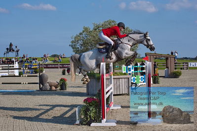 1. Kval. Agria DRF mesterskab U18 præsenteret af Vindeløv Byg - MA2 Springning Heste (140 cm)
Keywords: cougar 14;dm;pt;sofie poerksen conradsen