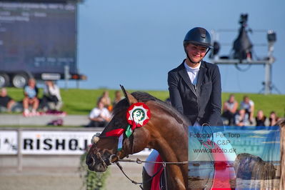 1. Kval. Agria DRF mesterskab U18 præsenteret af Vindeløv Byg - MA2 Springning Heste (140 cm)
Keywords: dm;pt;emma ponsaing;aramis 577;lap of honour
