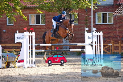 b-stævne spring
LA1 Springning Heste (115 cm) B7
Keywords: pt;simone vinther;don domingo