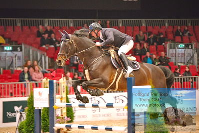 MCH CSI3 Small Tour (274.2.5) 1.25m
Keywords: thomas sandgaard;argiano