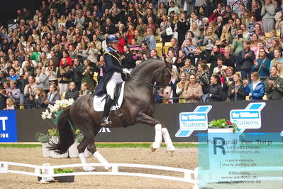 09 ECCO CDI5Grand Prix Special (GPS) - ECCO FIVE STAR DRESSAGE
Keywords: daniel bachmann andersen;cathrine laudrup-dufour;nanna skodborg merrald;lap of honour