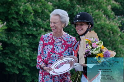 valllensbæk ride klub
senior finale
Keywords: cathrine laudrup-dufour;dm;price ceremony;pt;prinssese bennedikte