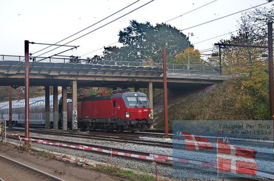 foto ved albertslund
Keywords: albertslund;rail;3208