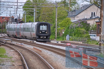 Hellerup st
Keywords: rail;kystbanen;oeresundstog