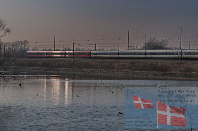 ved vallensbæk
højhastighed + s-tog og lokaltog
Keywords: rail;højhastighedsbane;regtog