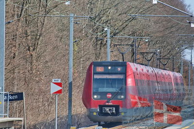 stog
photo between hrlev-skovlunde-malmparken stations
Keywords: rail;malmparken;s-tog;skovlunde;sa;9194