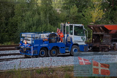 mellem albertslund og tåstrup
Keywords: albertslund;rail;mj eriksson;arbejdstog