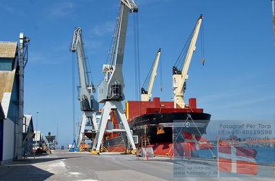 Different photos of wessels and ports
Kalundborg havn, losser, 06/2023
Keywords: IMO  9516143;cargo;kalundborg;sea prospect