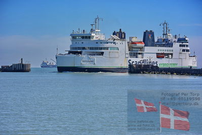 Different photos of wessels and ports
Rødbyhavn
Keywords: deutschland;scanlines;ro ro passenger ship;IMO 9151541