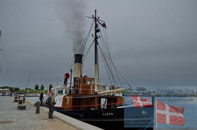Bjørn ved kaj i Helsingør
opfyret og klar til tutr
Keywords: bjoern;ship;steam;damp