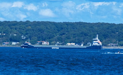 ved kronborg
Keywords: ship;VERTOM ANETTE (IMO: 9972763)