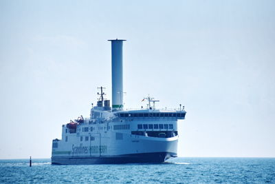 Different photos of wessels and ports
hybri fery
Keywords: copenhagen;gedser;IMO:9587867