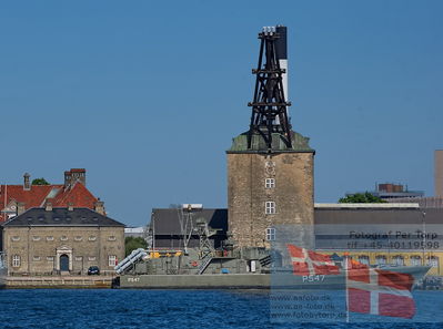 Different photos of wessels and ports
Copenhagen port
Keywords: danish navi;f352;peder skram;p547