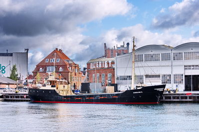 Different photos of wessels and ports
Docked in Port of Svendborg
Keywords: caroline s;general cargo;imo 5070109