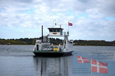 Wessel photo's from all over the World
Pictures from different location - both civil and military wessels
Keywords: mf columbus;kulhuse;carferry