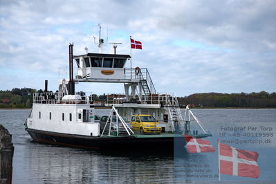 Wessel photo's from all over the World
Pictures from different location - both civil and military wessels
Keywords: mf columbus;kulhuse;carferry