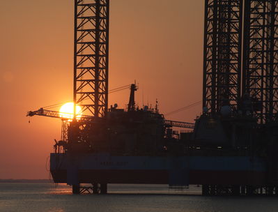 Pictures from Esbjerg Harbour
Sunset
Keywords: esbjerg harbour;maersk giant;mærsk giant;sunset;imo 8415768