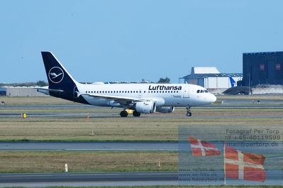 kastrup lufthavn , cph
Keywords: airbus;aviation;cpk;lufthansa;airbus 319-100