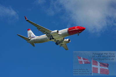 Airplane photo's from all over the World
Pictures from different location - both civil and military aiplanes
Keywords: 737-800;boeing;ei-fhv;jørgen moe;norweigian airlines;billund airport;landing