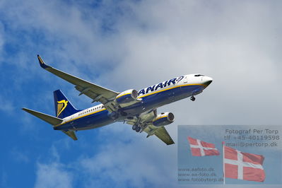 Airplane photo's from all over the World
Pictures from different location - both civil and military aiplanes
Keywords: billund airport;ei-epa;landing;ryan airways;boeing;737-8as