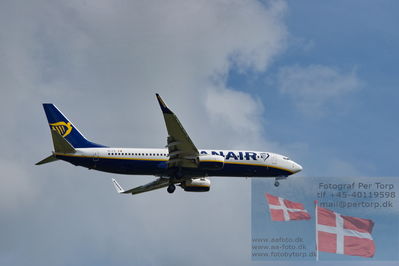 Airplane photo's from all over the World
Pictures from different location - both civil and military aiplanes
Keywords: billund airport;landing;ryan airways;boeing;737-8as